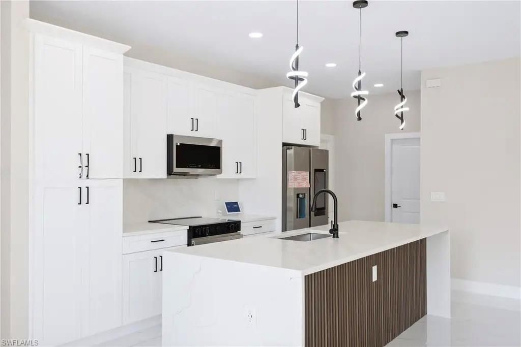 218 Irving Ave, Lehigh Acres, FL 33936 Photo