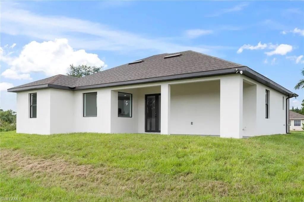 218 Irving Ave, Lehigh Acres, FL 33936 Photo