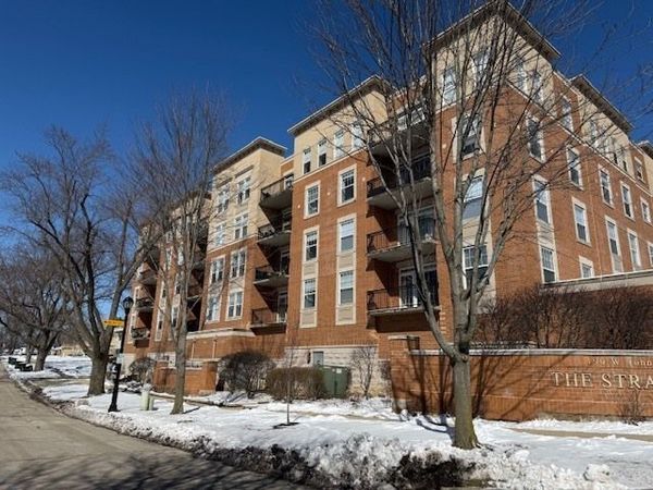 190 W Johnson Street , Unit 305, Palatine, IL 60067