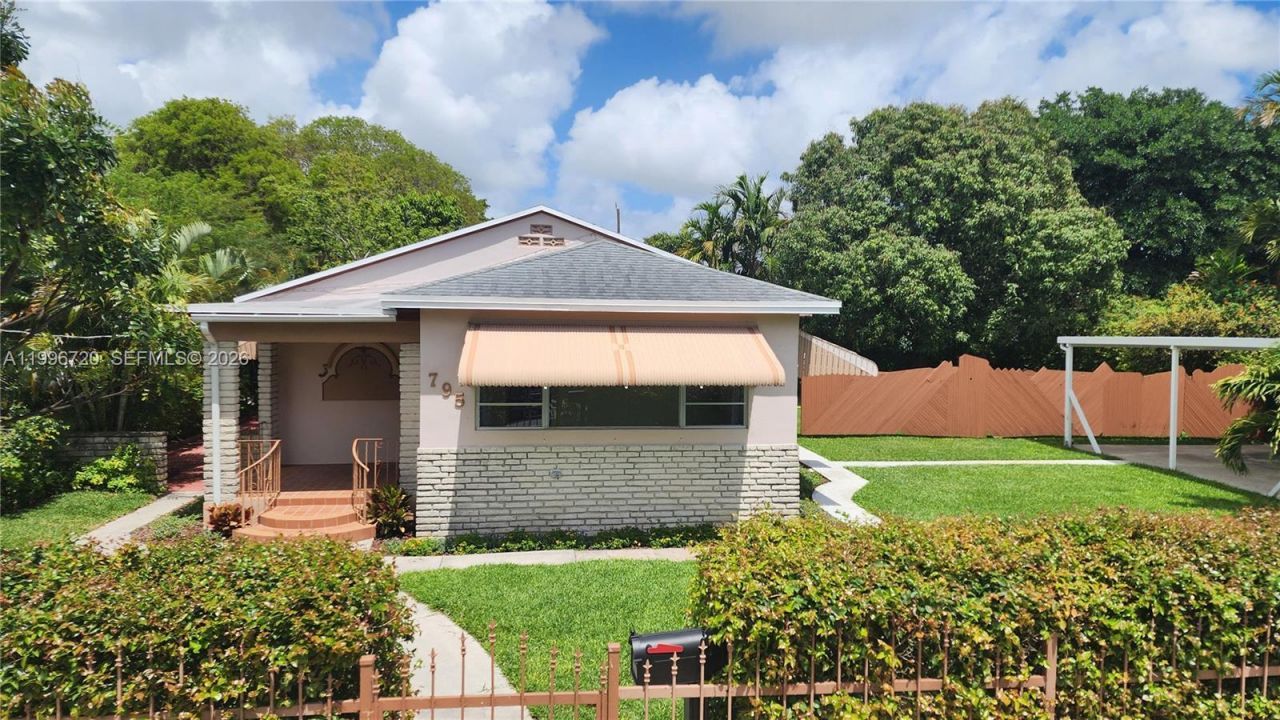 795 NW 42nd St, Miami, FL 33127 Photo