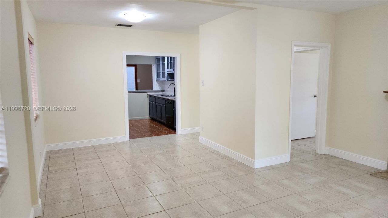 795 NW 42nd St, Miami, FL 33127 Photo