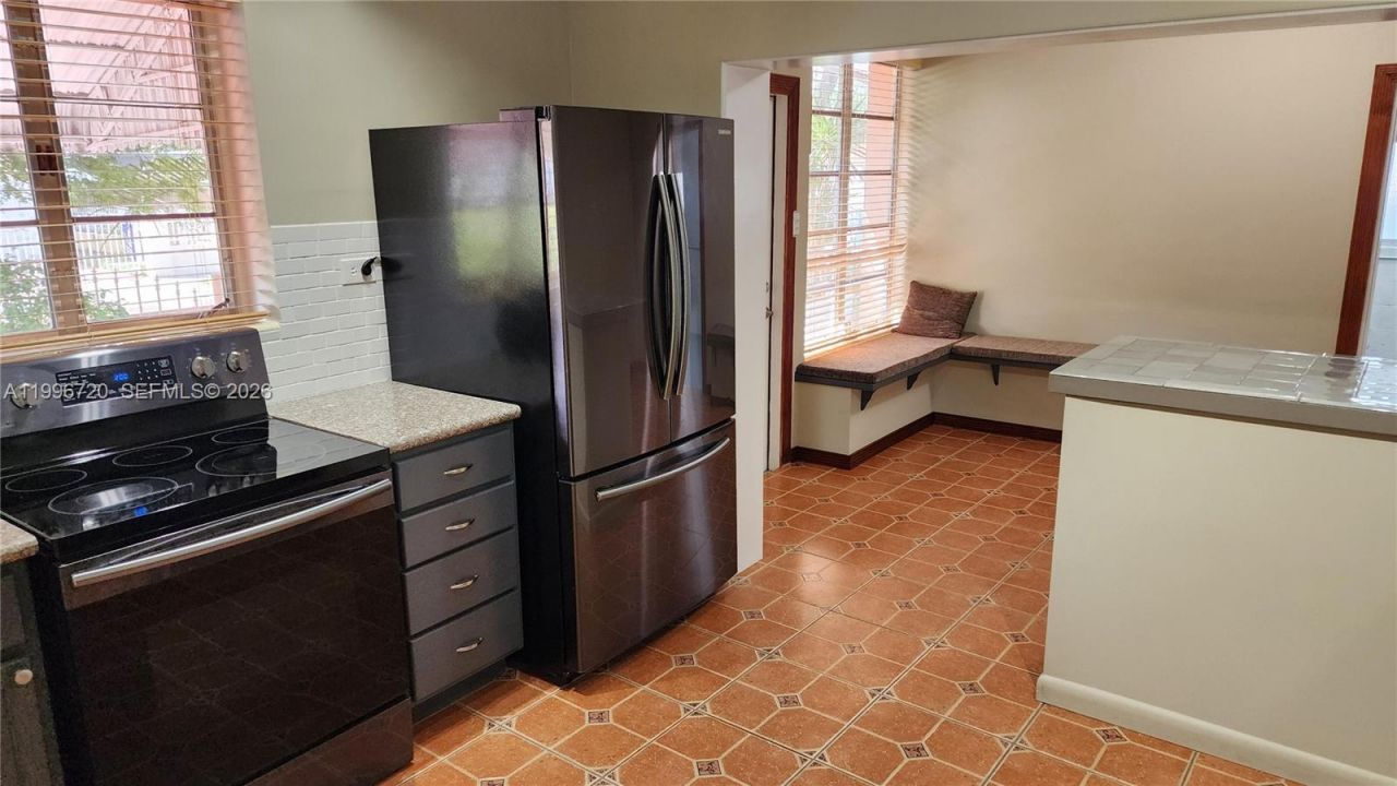 795 NW 42nd St, Miami, FL 33127 Photo