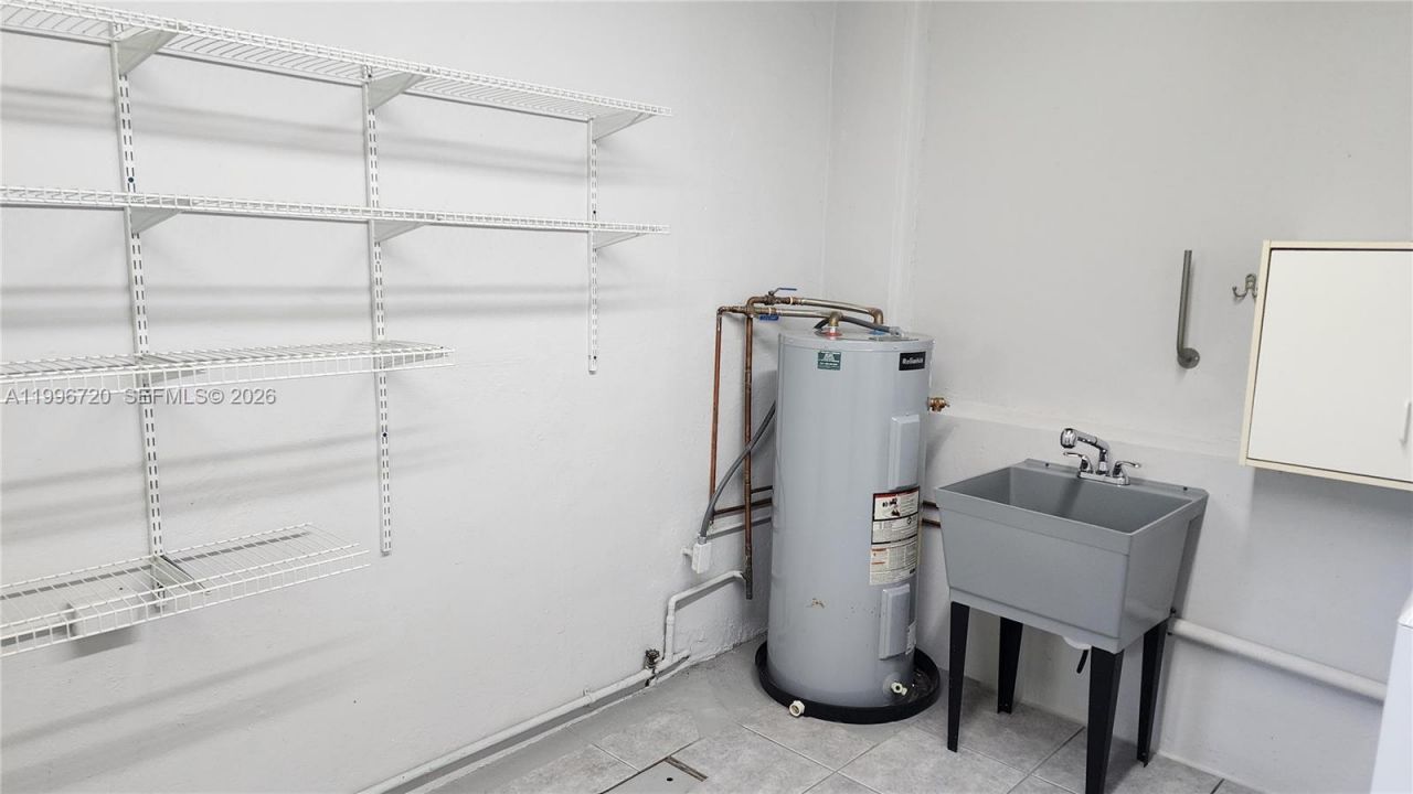 795 NW 42nd St, Miami, FL 33127 Photo