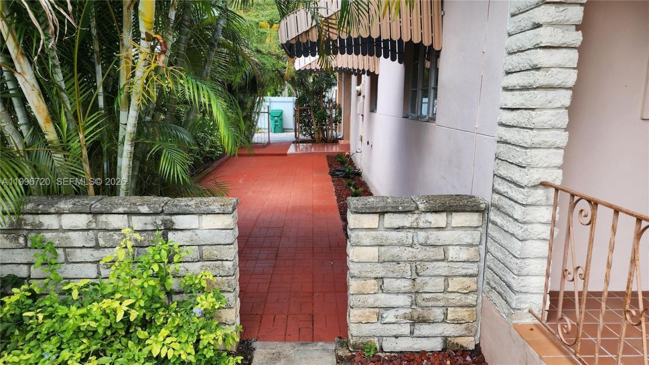 795 NW 42nd St, Miami, FL 33127 Photo