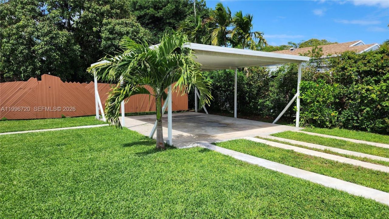 795 NW 42nd St, Miami, FL 33127 Photo