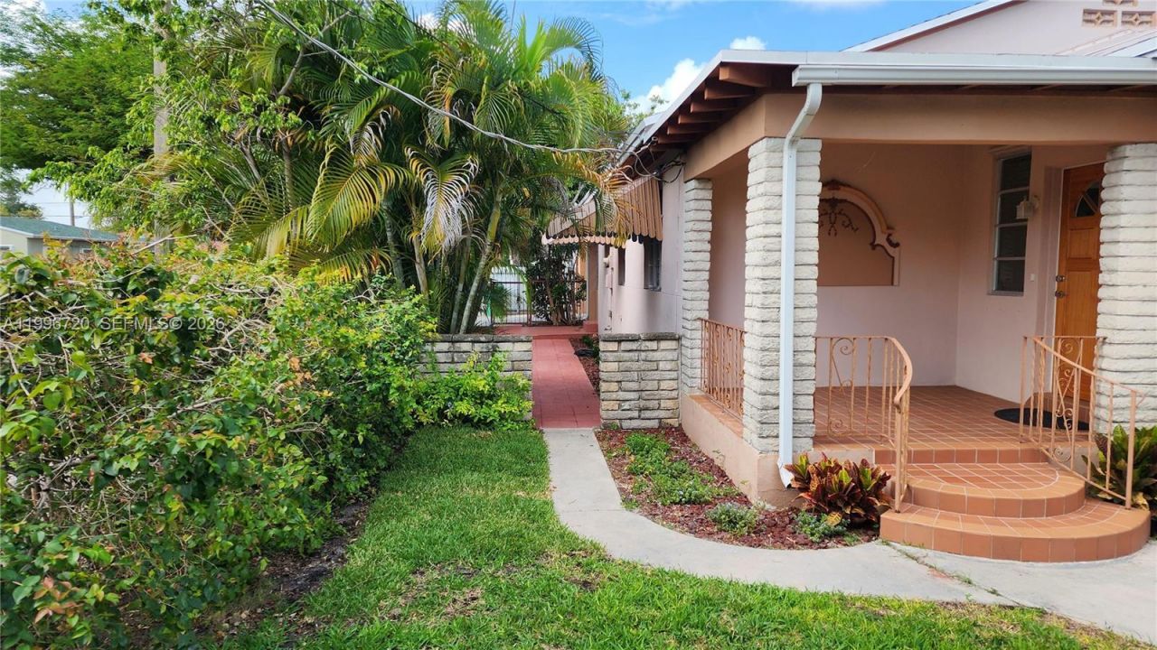 795 NW 42nd St, Miami, FL 33127 Photo