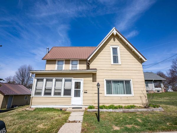 705 Fountain Street, Mineral Point, WI 53565