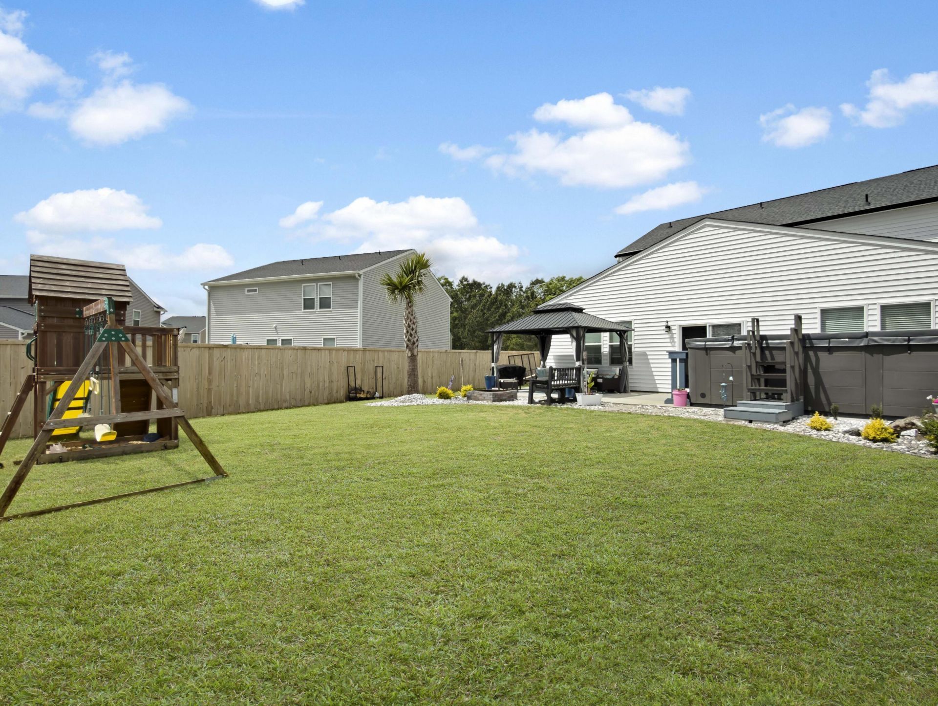 195 Cypress Plantation Road Photo 32