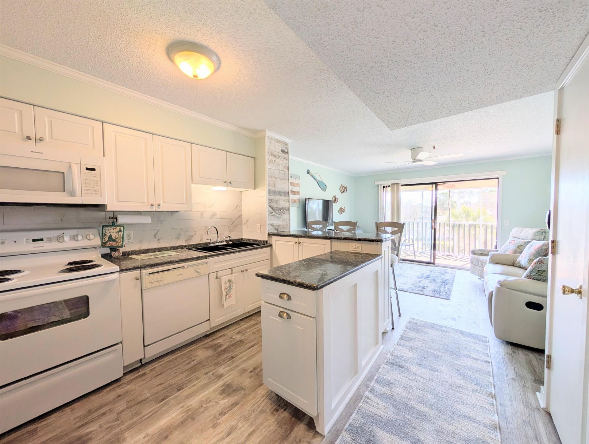 4350 Intercoastal Dr.  Photo 4