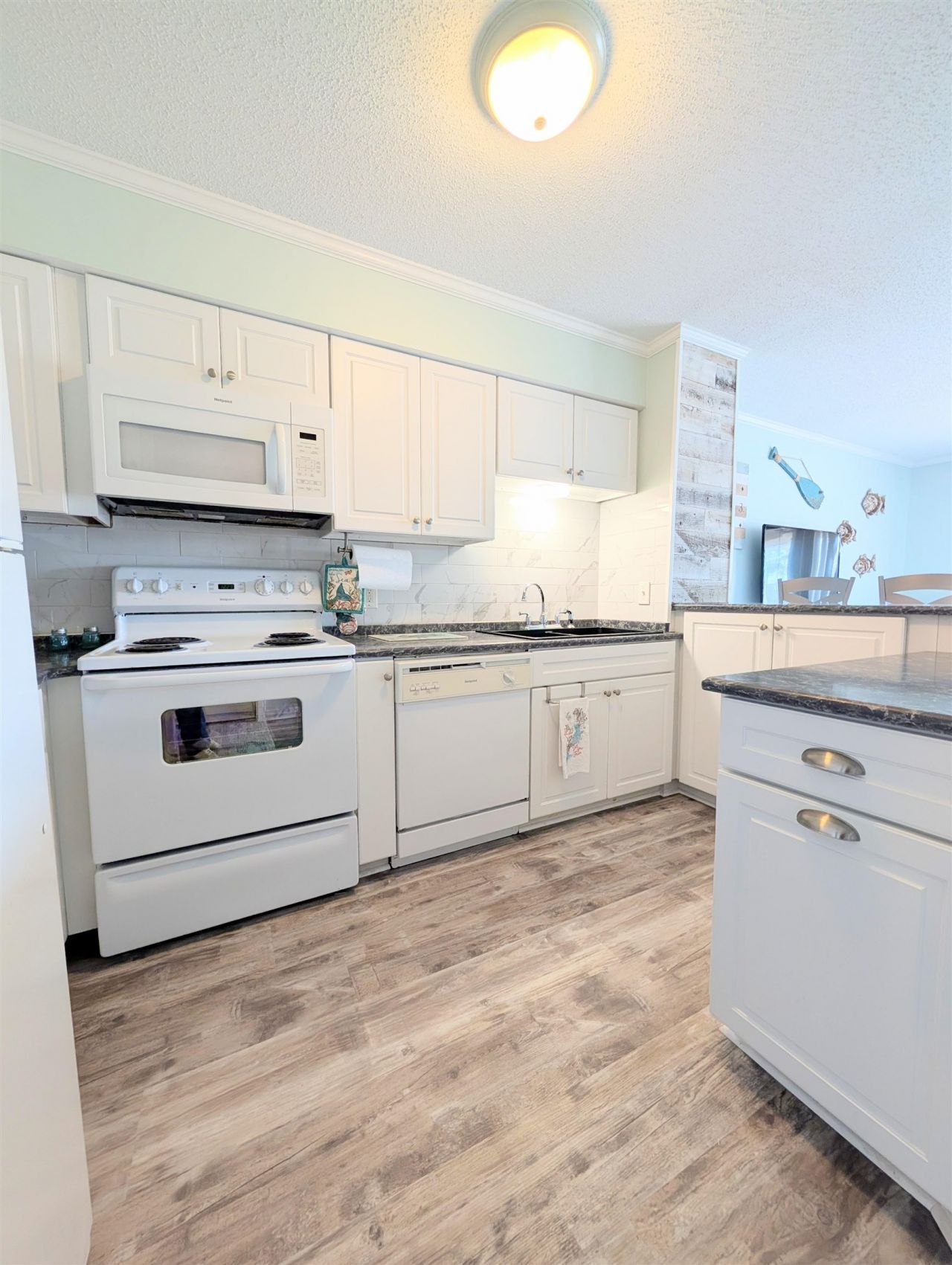 4350 Intercoastal Dr.  Photo 5