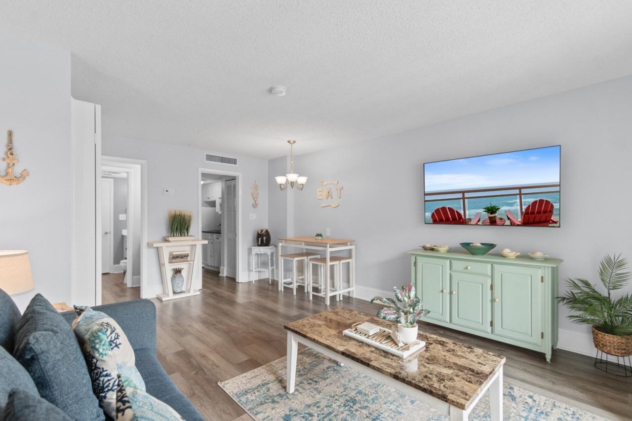 210 75th Ave N  Photo 10