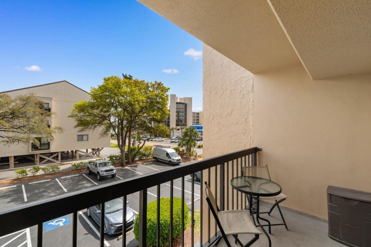 210 75th Ave N  Photo 23