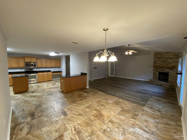 1810 Twin Pine Blvd, Gulf Breeze, FL 32563