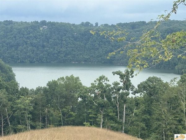 5 Hunter Ridge Road, Albany, KY 42602