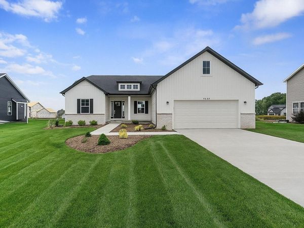1 Congressional Lane, Grass Lake, MI 49240