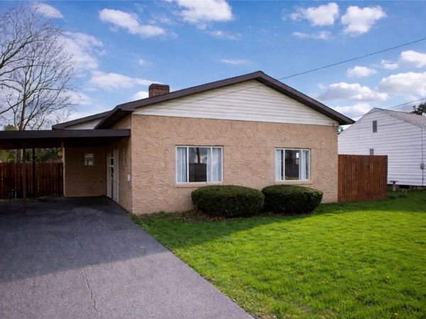 24 Foreman Ave, Uniontown, PA 15401