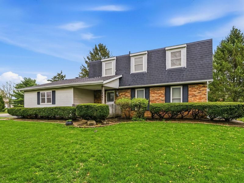 8641 Easton Drive, Pickerington, OH 43147 Photo 1