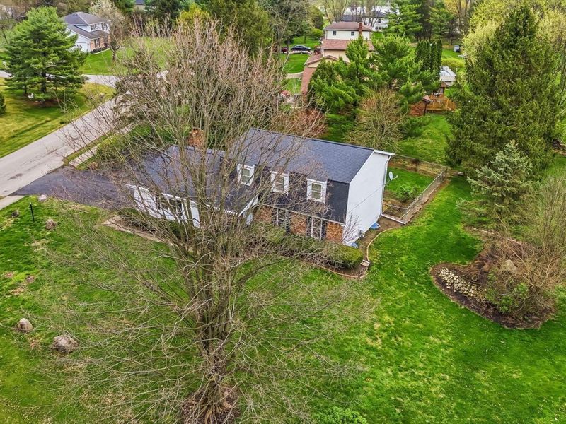 8641 Easton Drive, Pickerington, OH 43147 Photo 11