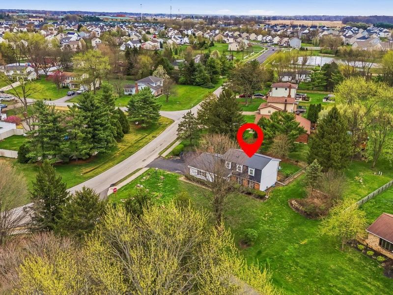 8641 Easton Drive, Pickerington, OH 43147 Photo 14