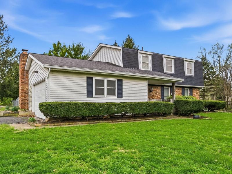 8641 Easton Drive, Pickerington, OH 43147 Photo 3