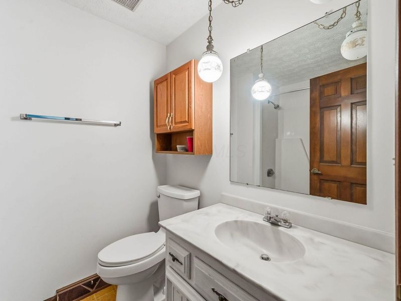 8641 Easton Drive, Pickerington, OH 43147 Photo 36