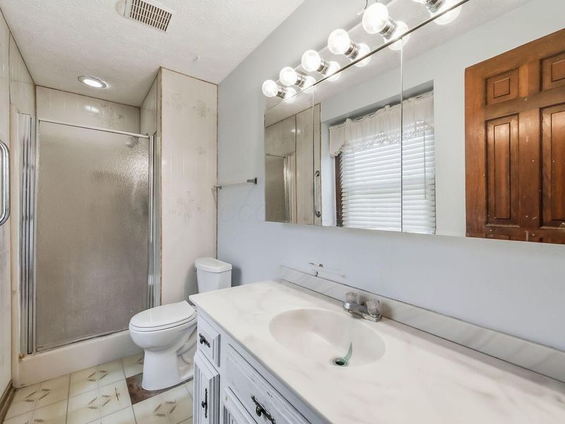 8641 Easton Drive, Pickerington, OH 43147 Photo 38