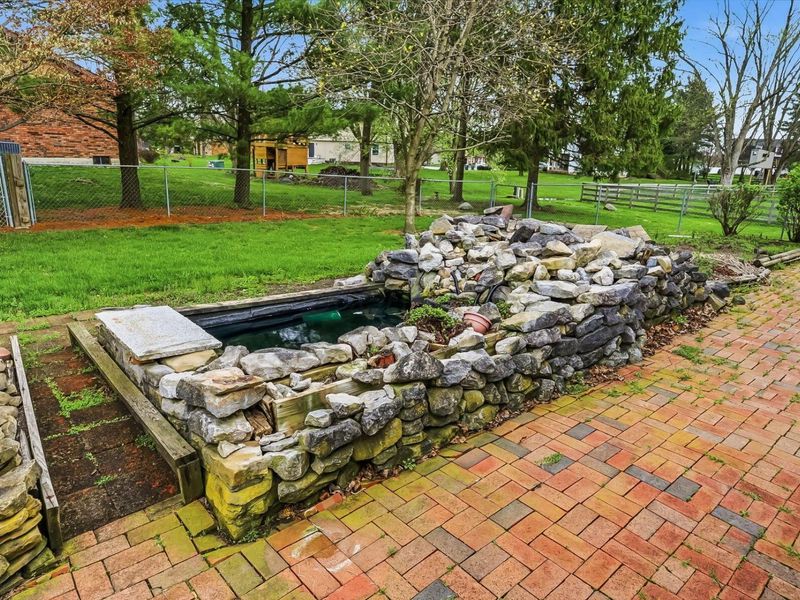 8641 Easton Drive, Pickerington, OH 43147 Photo 7