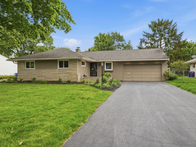 1815 Merriweather Drive, Columbus, OH 43221 Photo 1