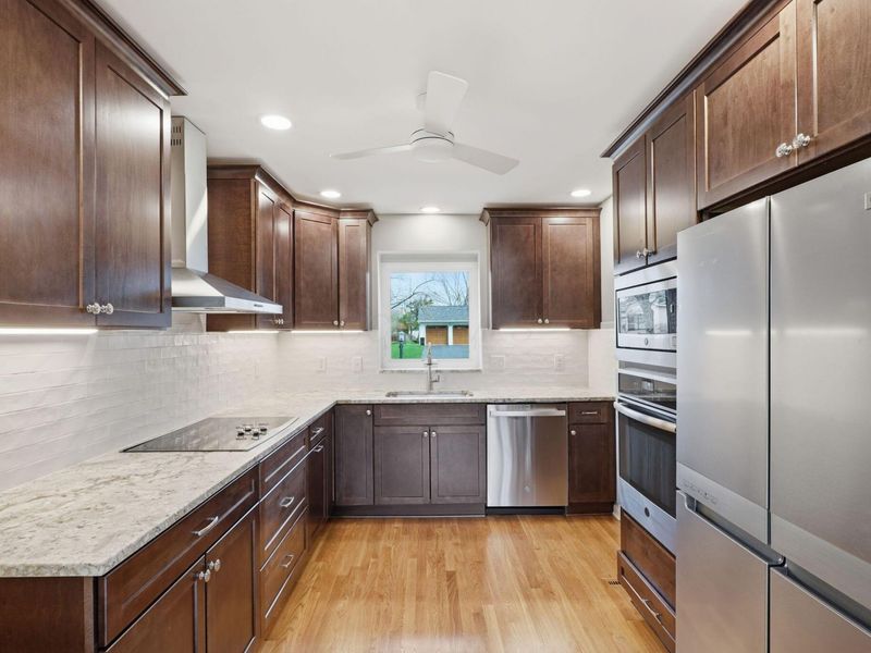 1815 Merriweather Drive, Columbus, OH 43221 Photo 5