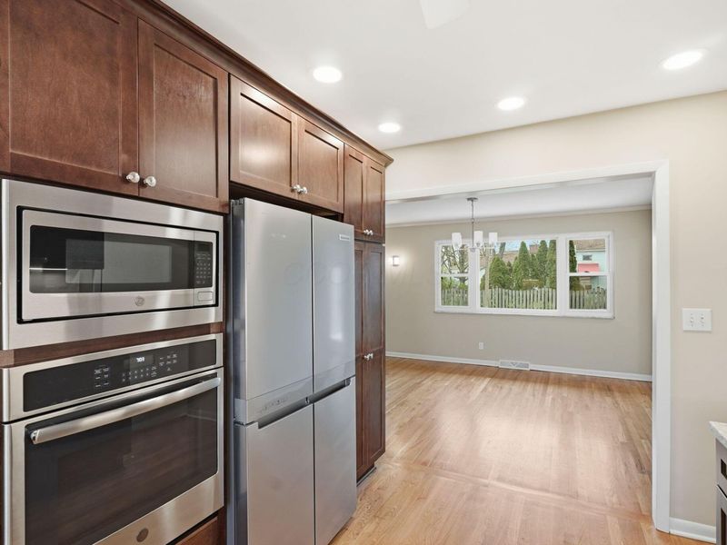 1815 Merriweather Drive, Columbus, OH 43221 Photo 7