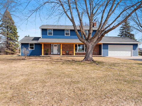 1490 FERNANDO DRIVE, De Pere, WI 54115