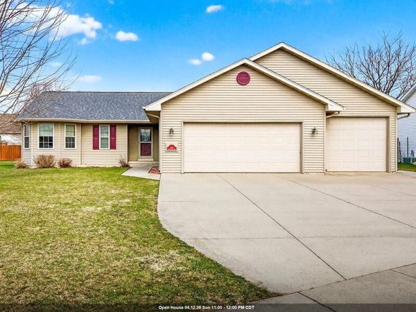 343 DAKOTA LEE WAY, Omro, WI 54963