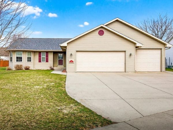 343 DAKOTA LEE WAY, Omro, WI 54963