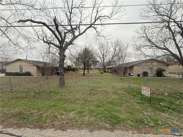 200-220 Quail Run Road , Martindale, TX 78655