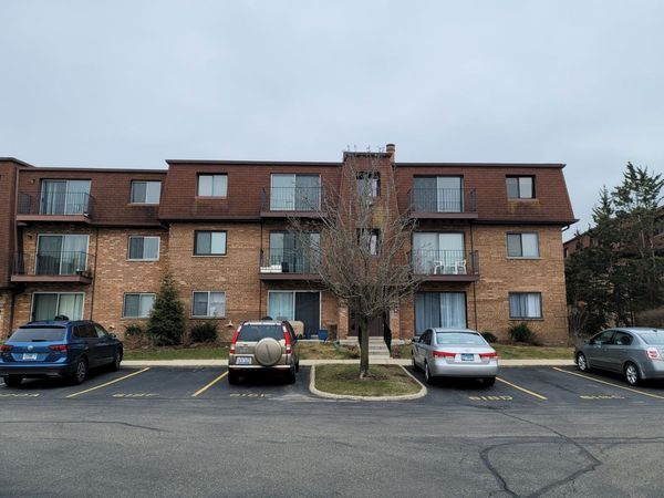 Unit F, Glenview, IL 60025