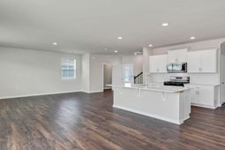 585 Edgetree Drive photo 4