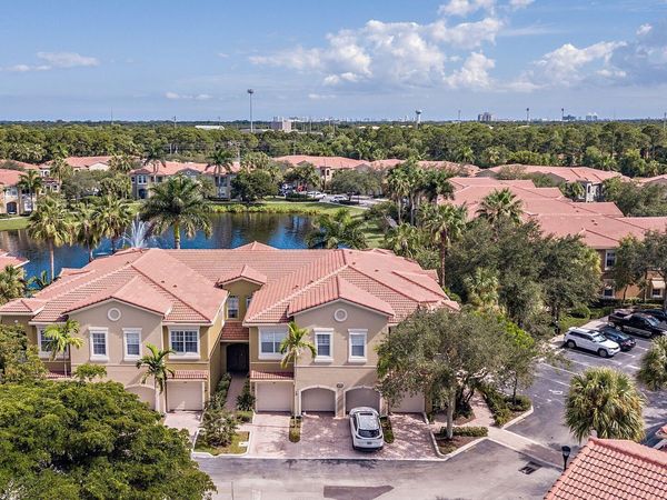 4890 Bonsai Circle, Unit 208, Palm Beach Gardens, FL 33418