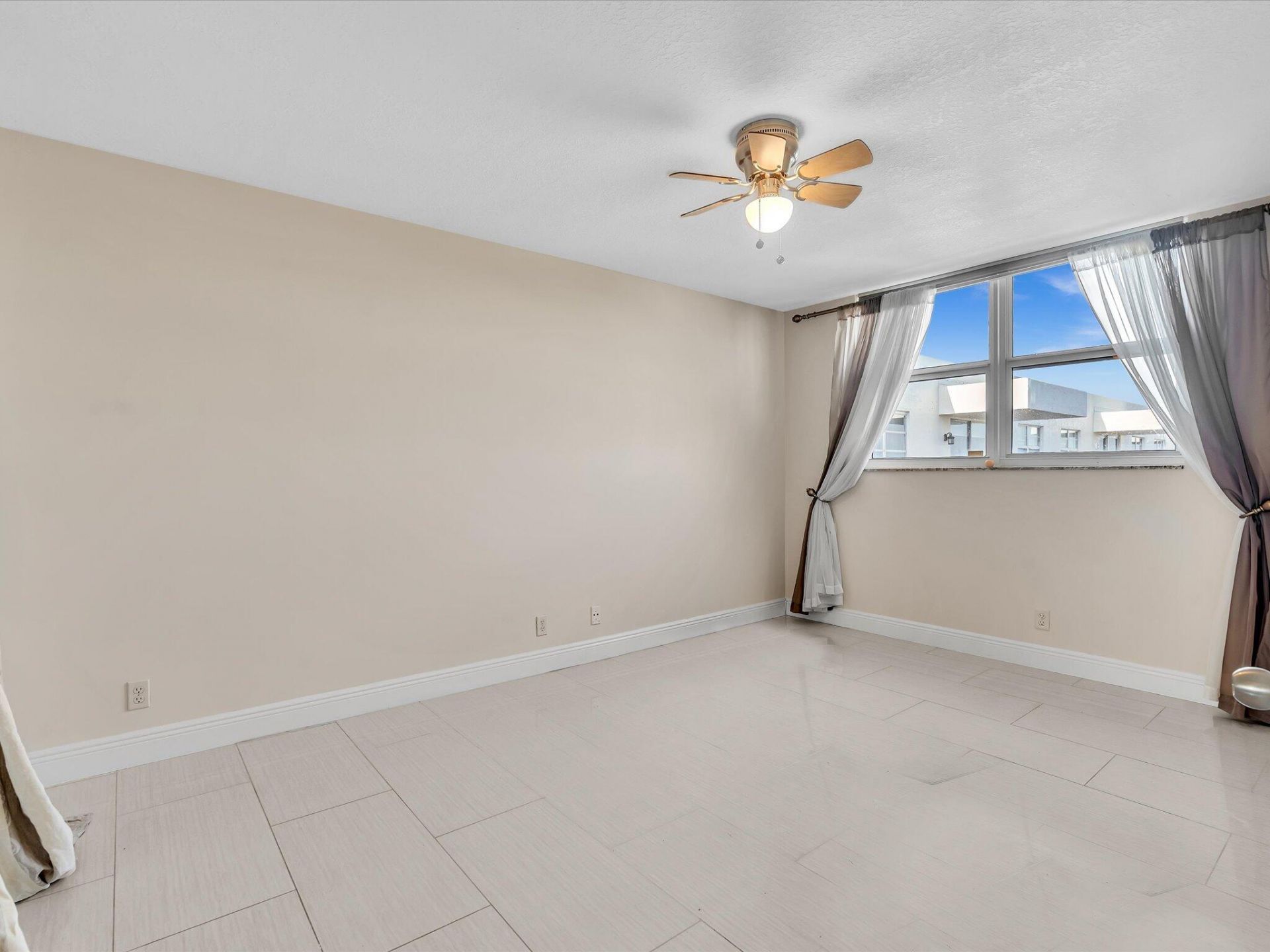 1421 S Ocean Boulevard, Unit 515, Pompano Beach, FL 33062 Photo