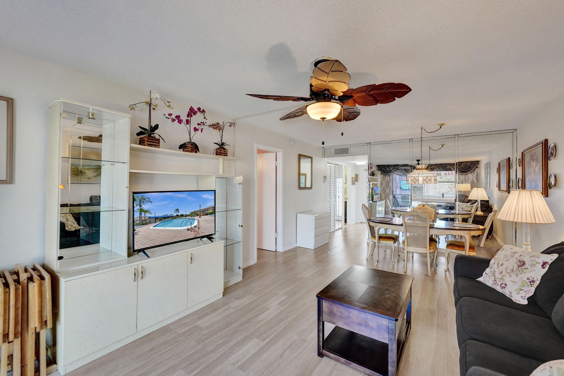 9421 Sunrise Lakes Boulevard, Unit 206, Sunrise, FL 33322 Photo