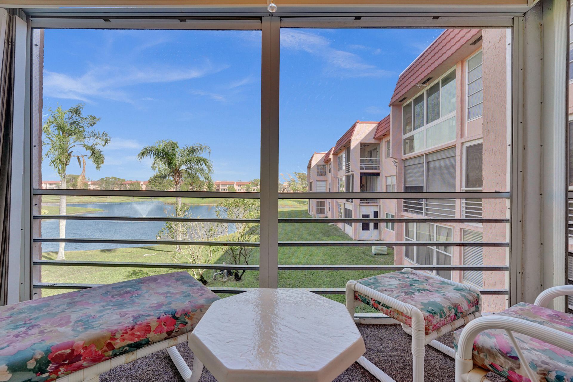 9421 Sunrise Lakes Boulevard, Unit 206, Sunrise, FL 33322 Photo