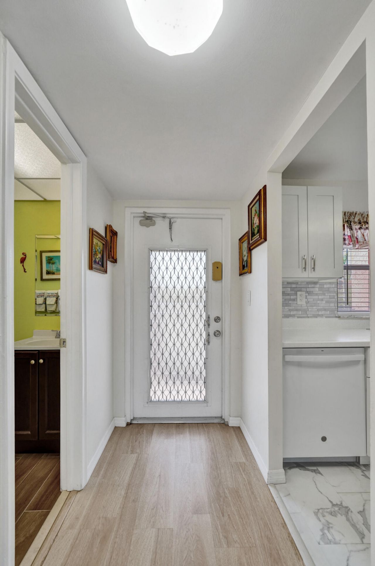 9421 Sunrise Lakes Boulevard, Unit 206, Sunrise, FL 33322 Photo