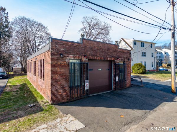 468 Blohm , West Haven, CT 06516