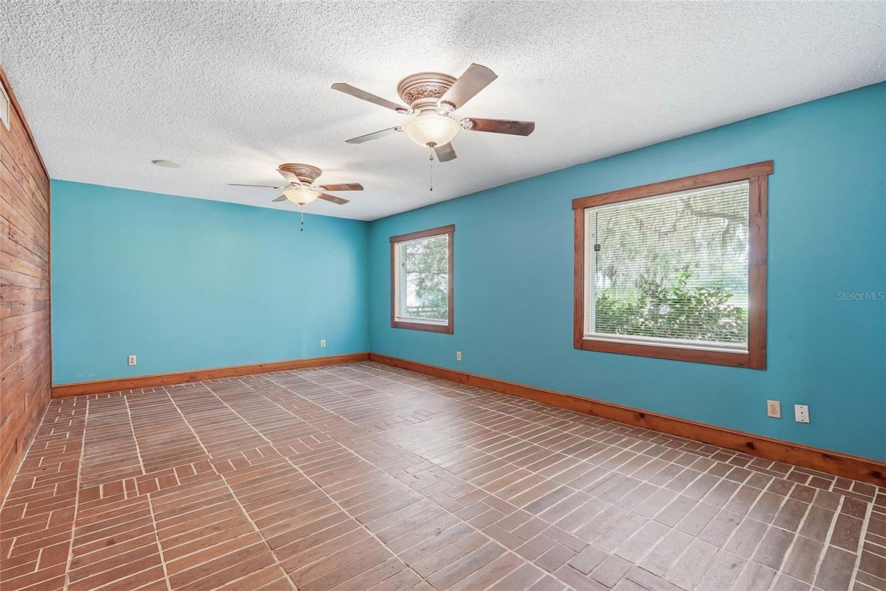 8731 Lithia Pinecrest Road, Lithia, FL 33547 Photo