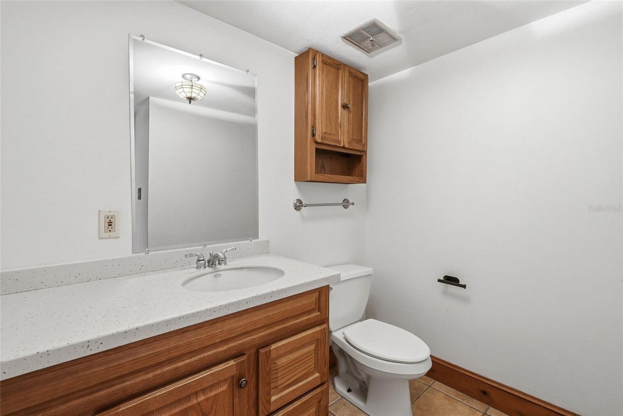 8731 Lithia Pinecrest Road, Lithia, FL 33547 Photo