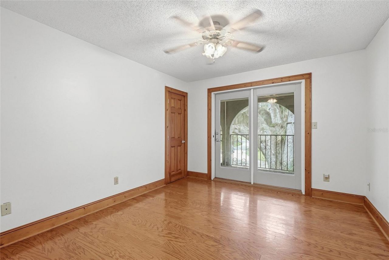 8731 Lithia Pinecrest Road, Lithia, FL 33547 Photo