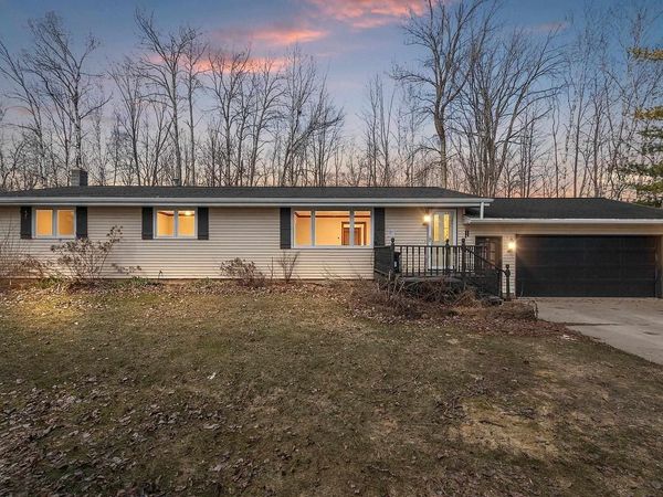 N5445 STATE HWY 32, Krakow, WI 54137