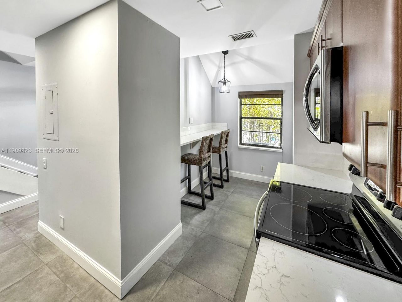 700 SE 14th St, Unit G, Fort Lauderdale, FL 33316 Photo