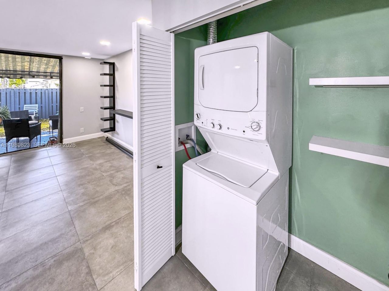 700 SE 14th St, Unit G, Fort Lauderdale, FL 33316 Photo