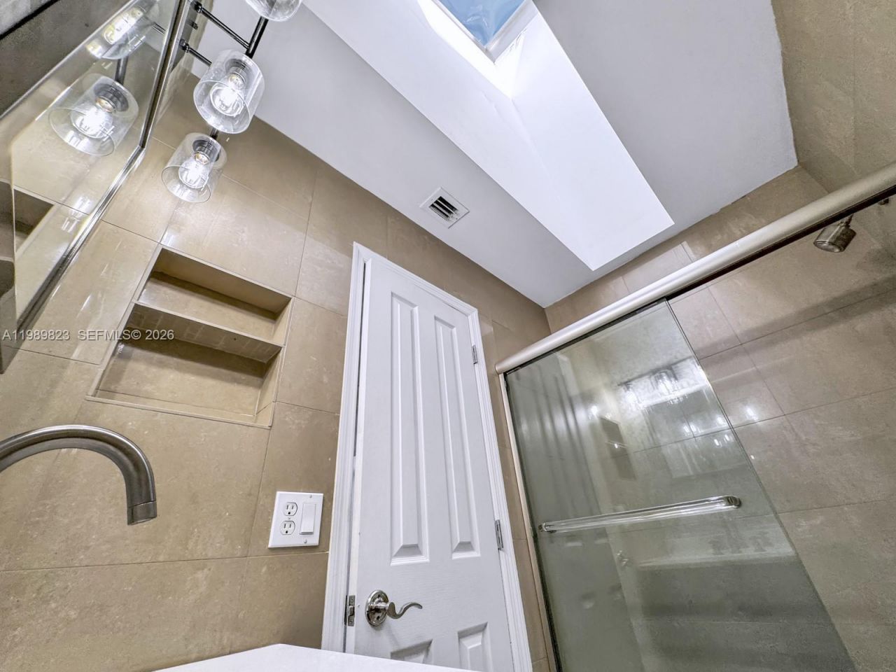 700 SE 14th St, Unit G, Fort Lauderdale, FL 33316 Photo