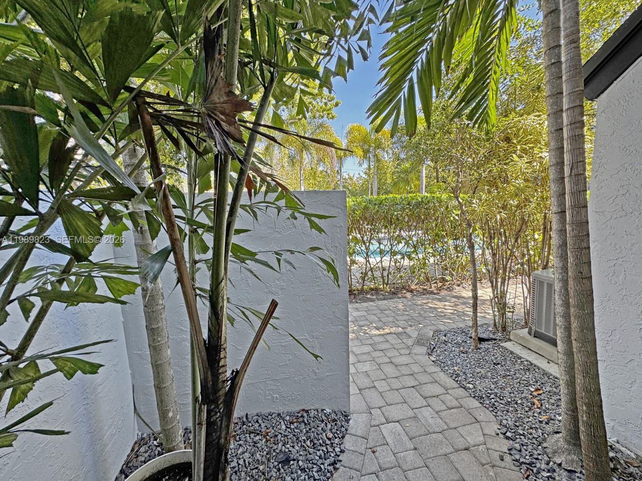 700 SE 14th St, Unit G, Fort Lauderdale, FL 33316 Photo